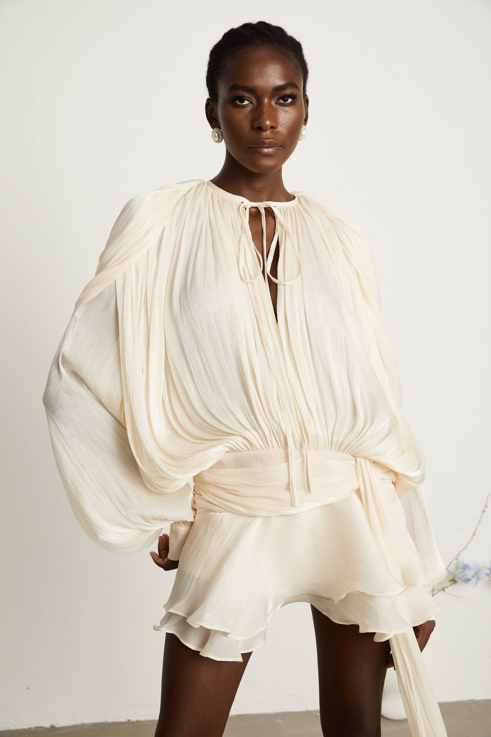 Lyris Elbise