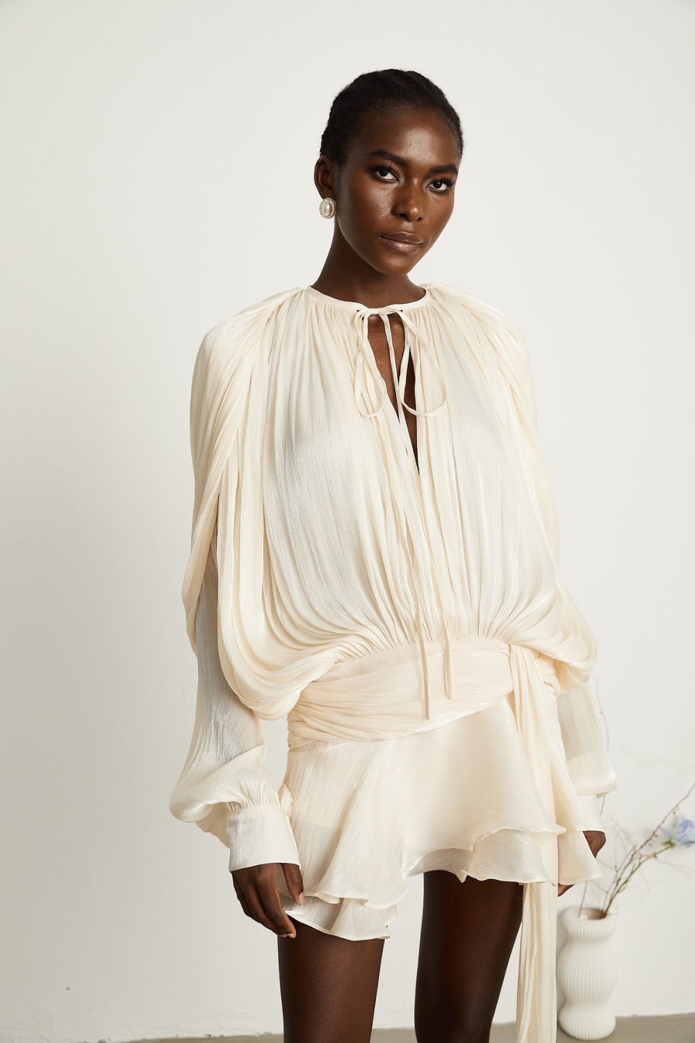 Lyris Elbise