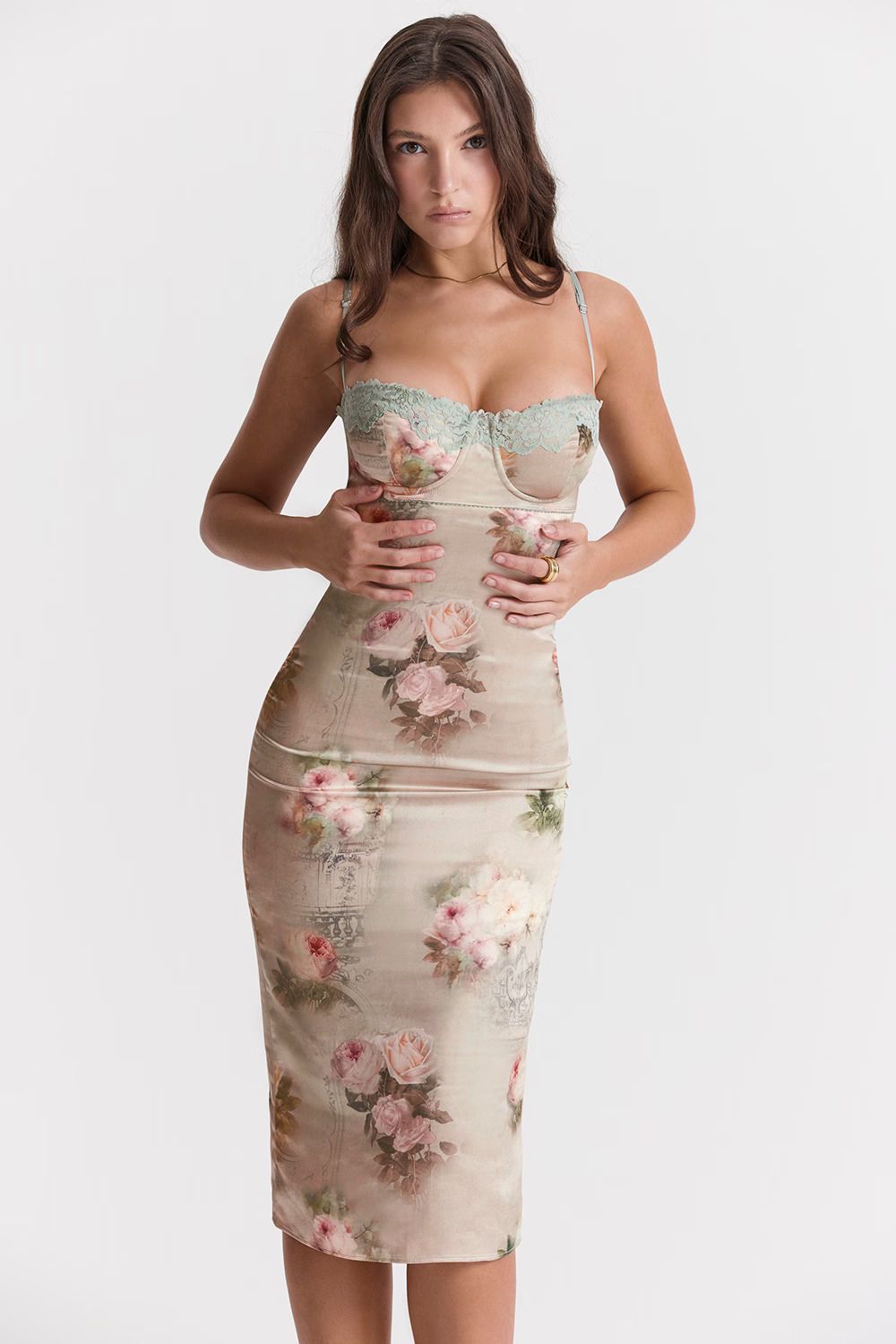 Yasemin Elbise
