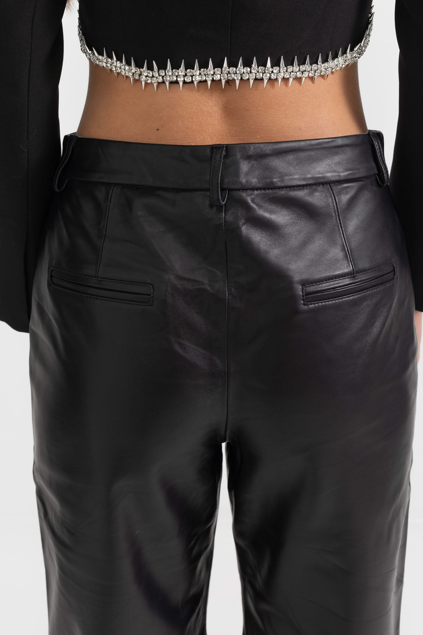 Dekoratif Dikişli Deri Düz Paça Pantolon - Siyah