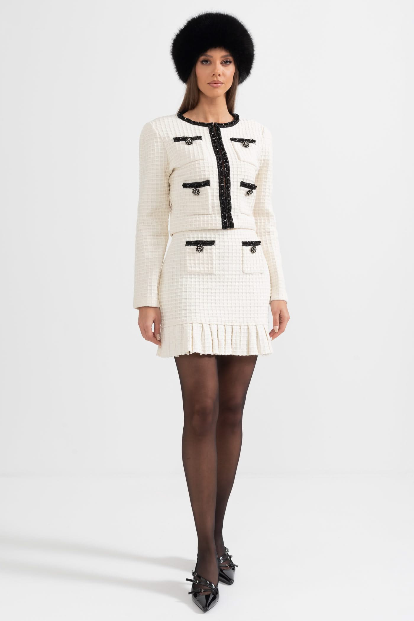 Siyah Detaylara Sahip Tweed Takım - Fildişi