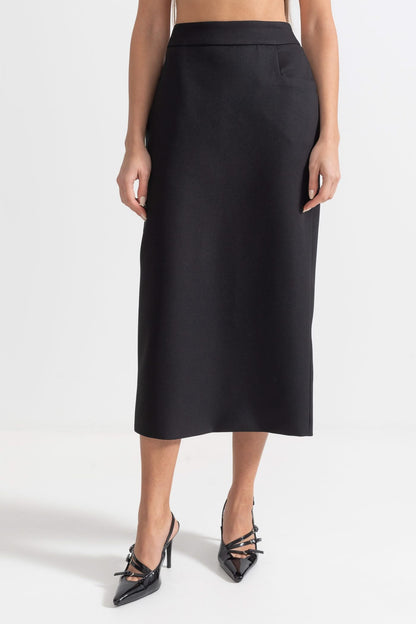 Sahte Kürk Şal, Manşetler Ve Midi Etekli İki Parçalı Takım - Siyah