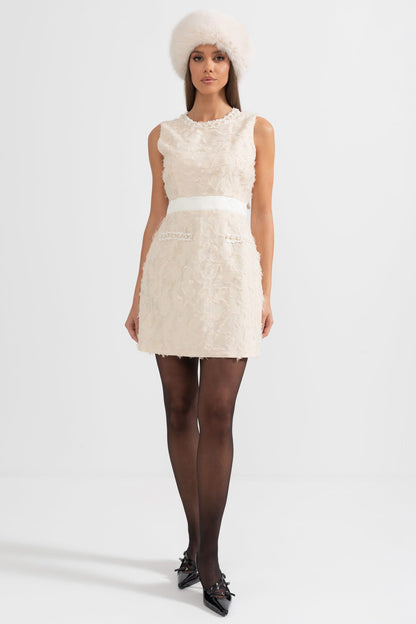 Tüy Desenli İnci Detaylı İki Parçalı Takım - Fildişi