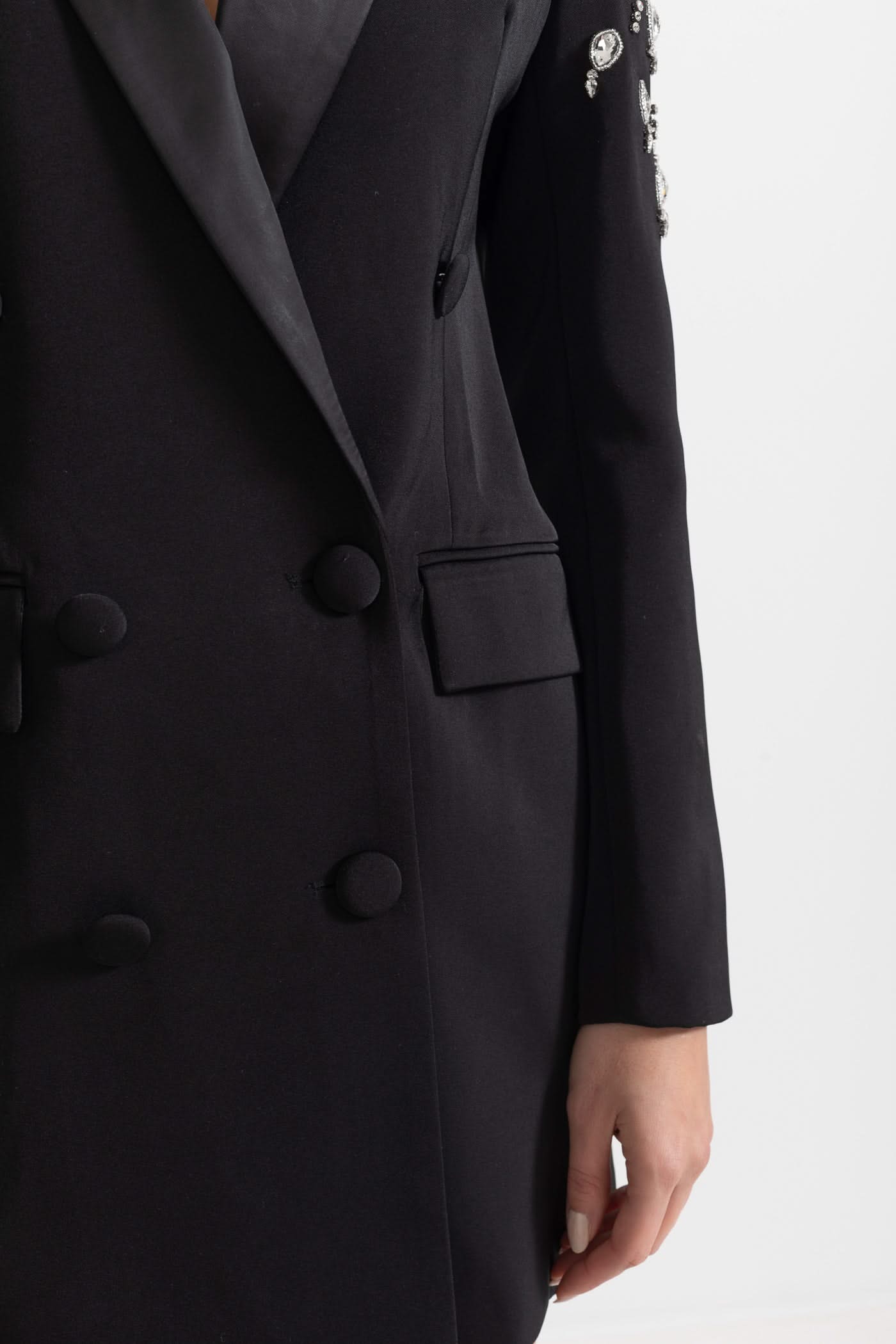 Omuzları Elmas İşlemeli Şık Blazer - Siyah