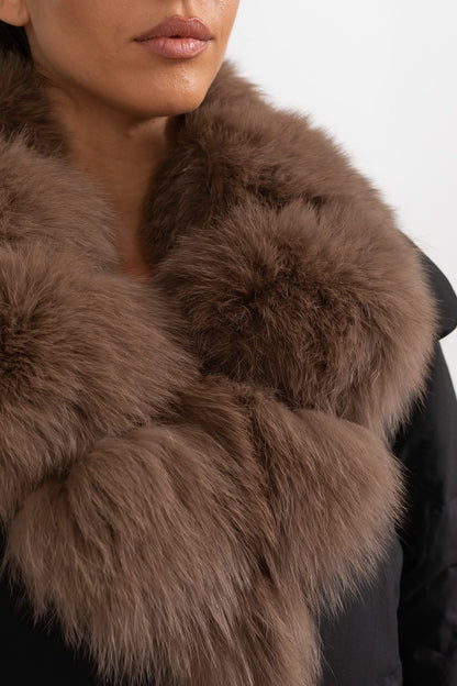 Kahverengi Tilki Kürk Kapüşonlu Şişme Mont - Siyah