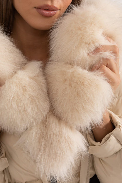 Beyaz Tilki Kürk Kapüşonlu Uzun Şişme Mont - Fildişi