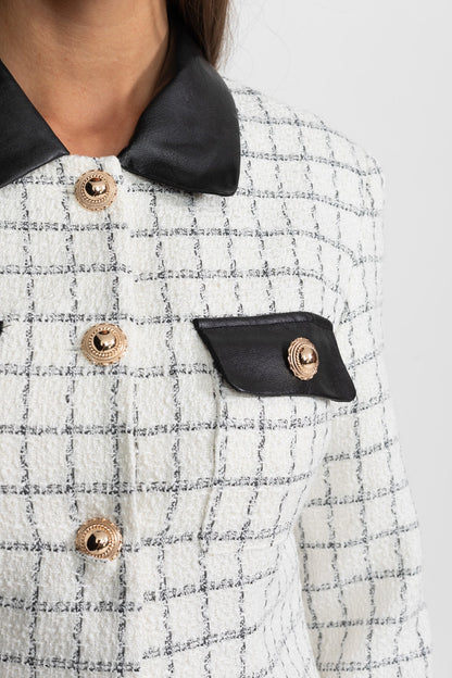 Kontrast Deri Detaylara Sahip Uzun Kollu Tweed Mini Elbise – Beyaz Ve Siyah