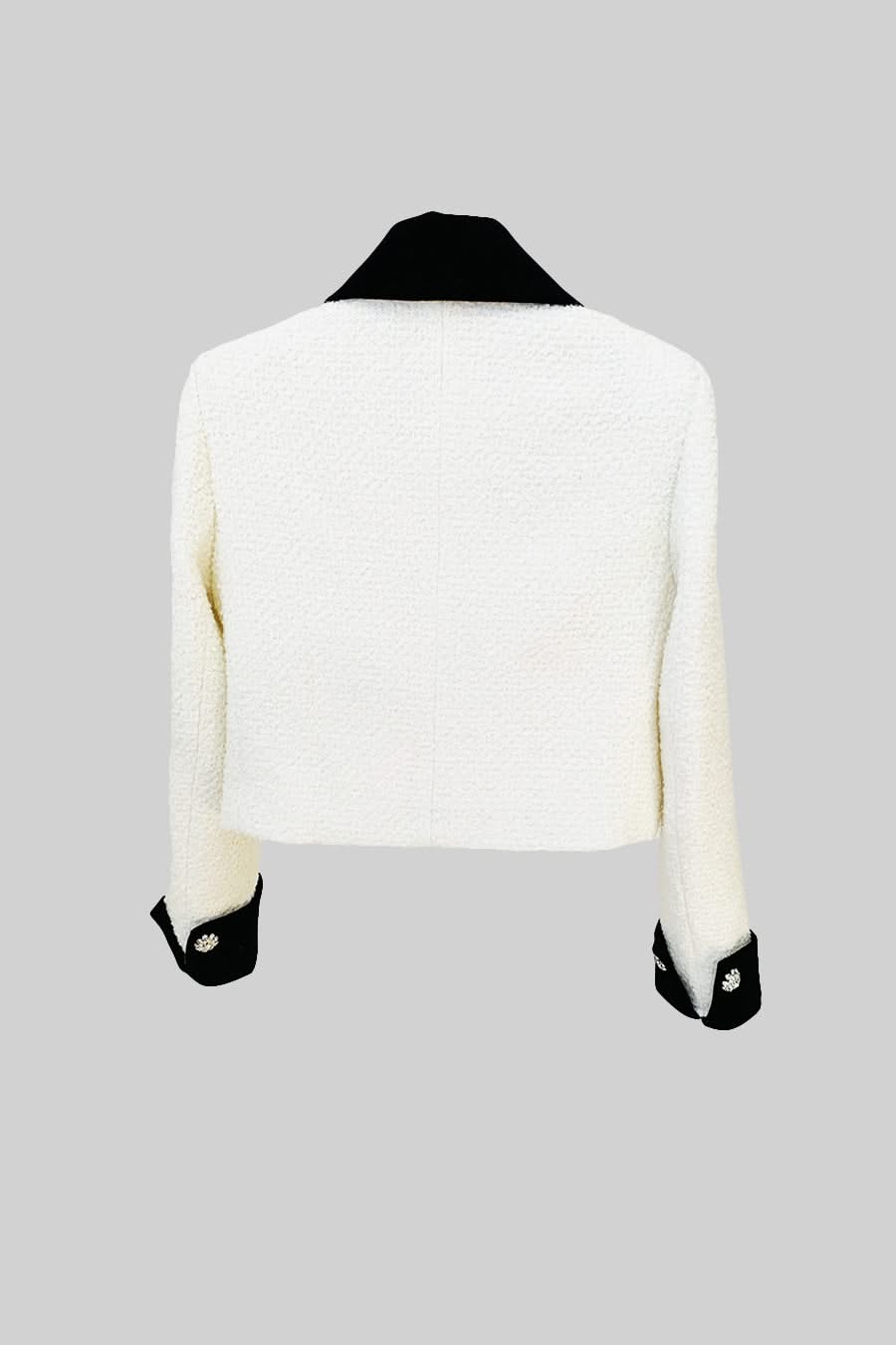 Zıt Renkli Elemanlar Ve Metalik Fiyonk Detaylarıyla Tweed Blazer - Beyaz